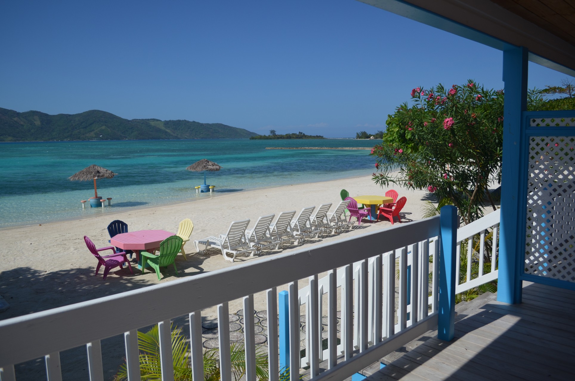 hotel-balcony