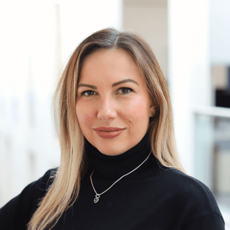 A headshot of Becky Fields.