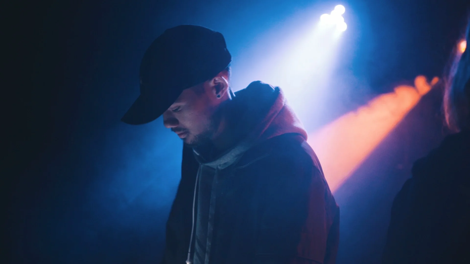 Stills clip slow de kadeus