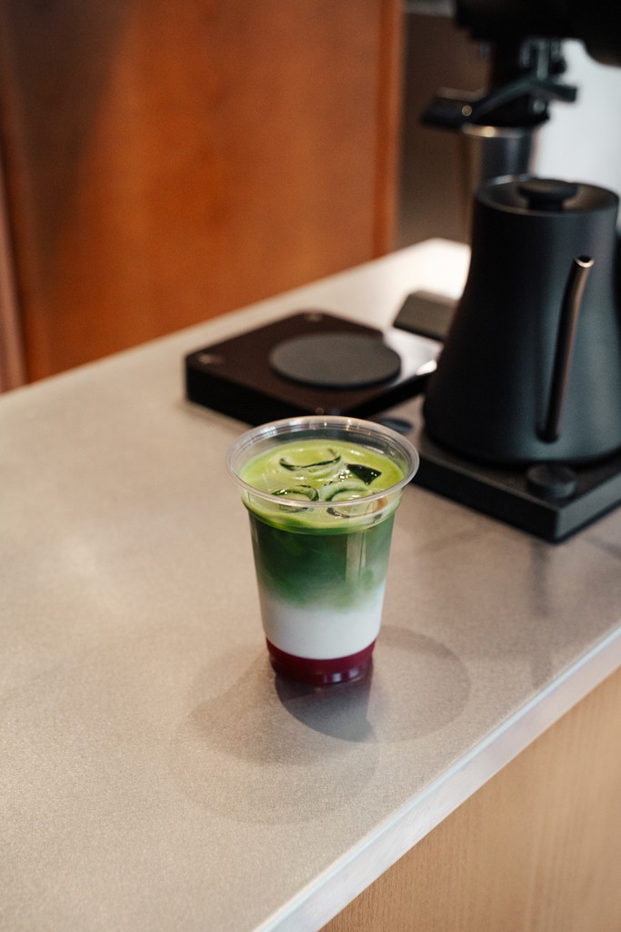 Checkered wallpattern at Volume[s]