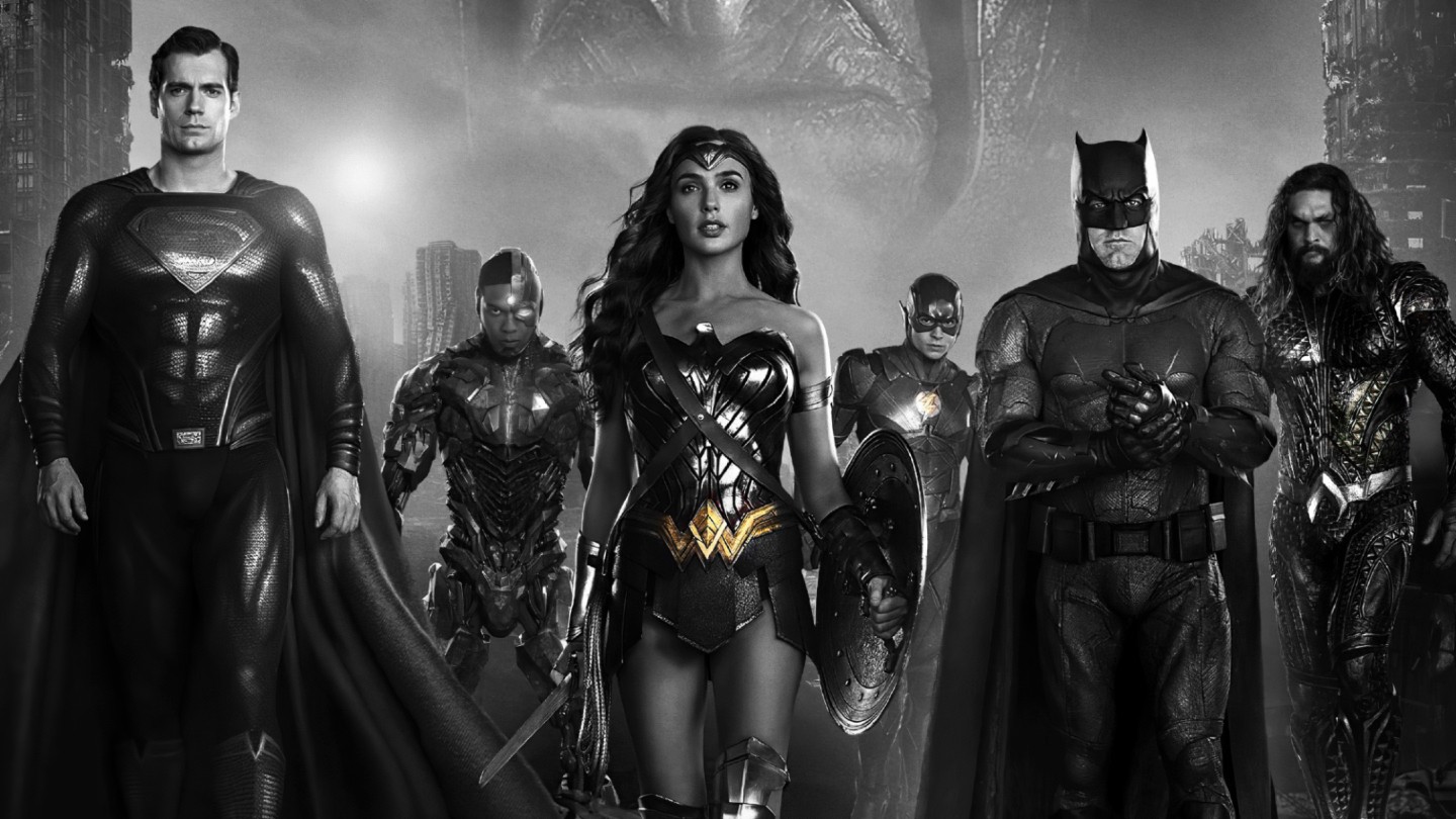 Black and white photo of the superheroes' justice leagues casting Wonder Woman, Batman, Aquaman, Superman, man of Steel and Flash.