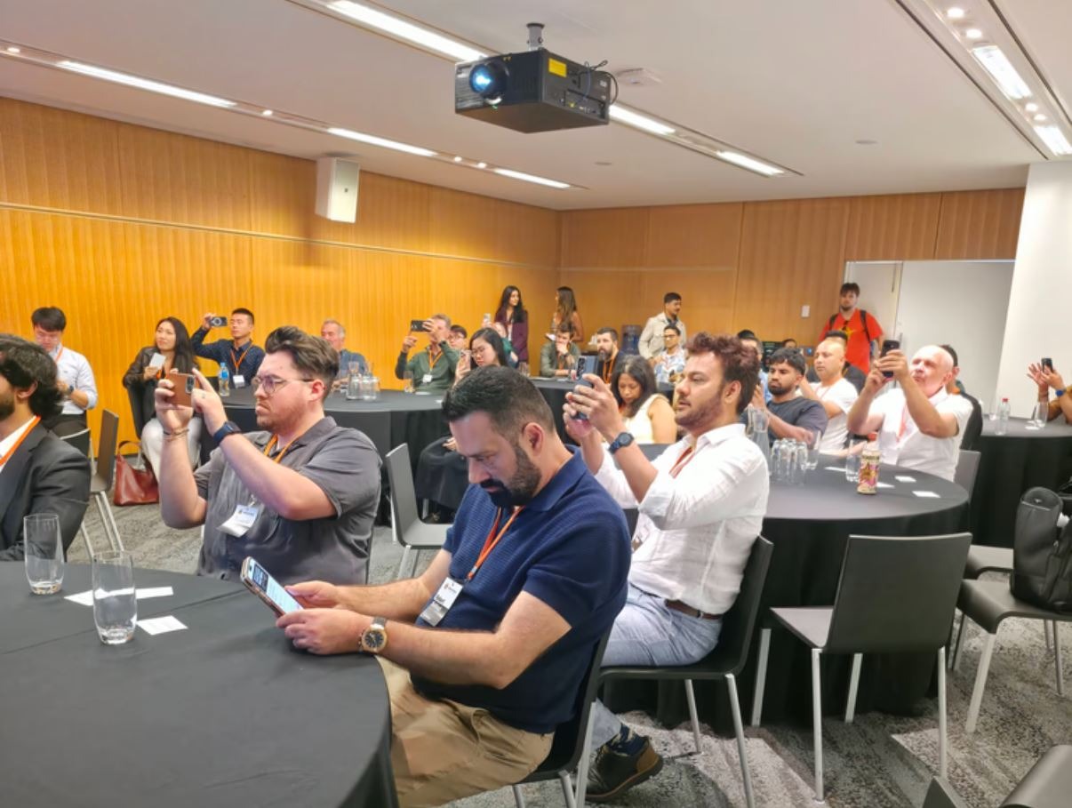 e-commerce networking event meetup audience