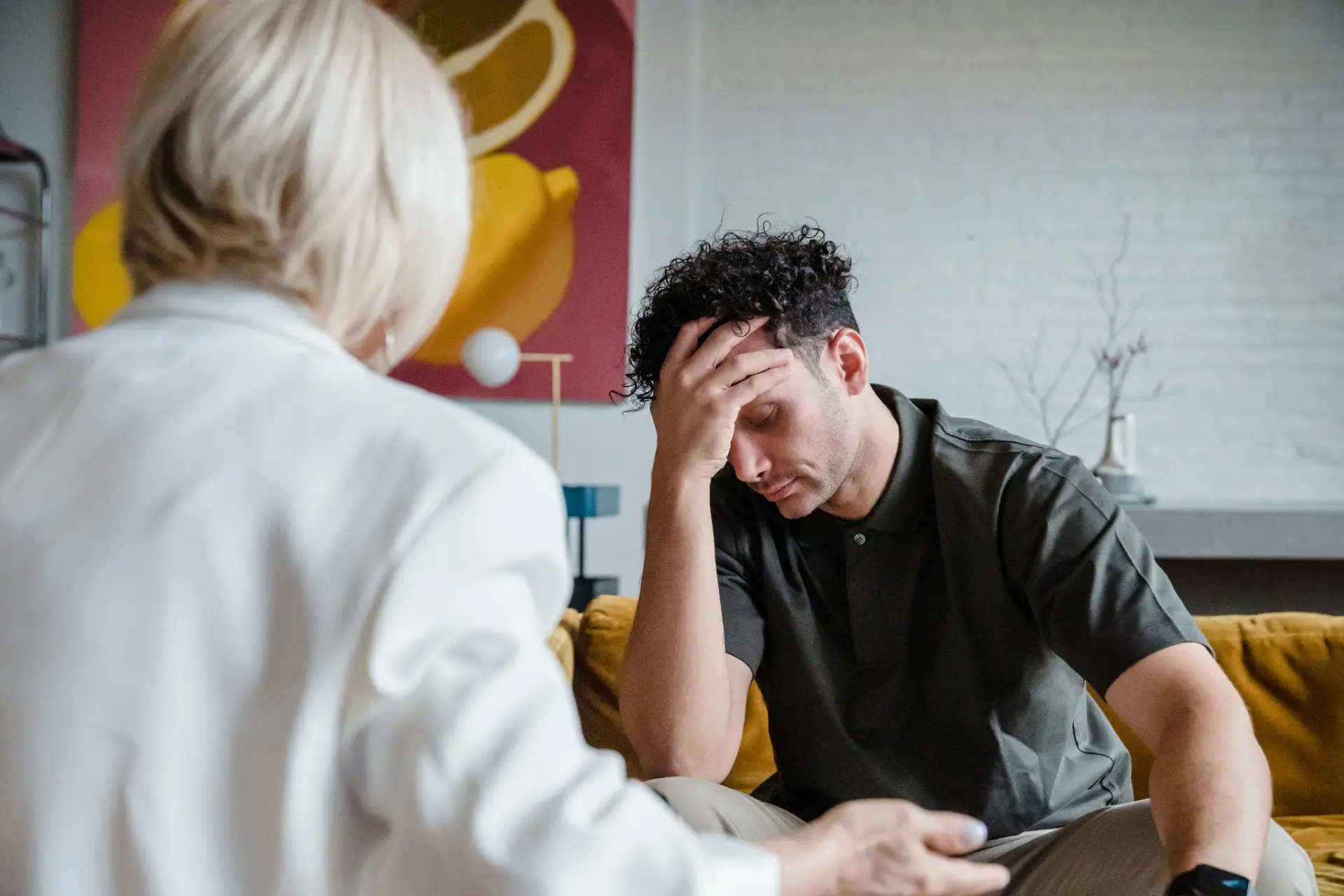 Illustration representing employee access to mental health treatments and Employee Assistance Programs without restrictive health plan gateways.