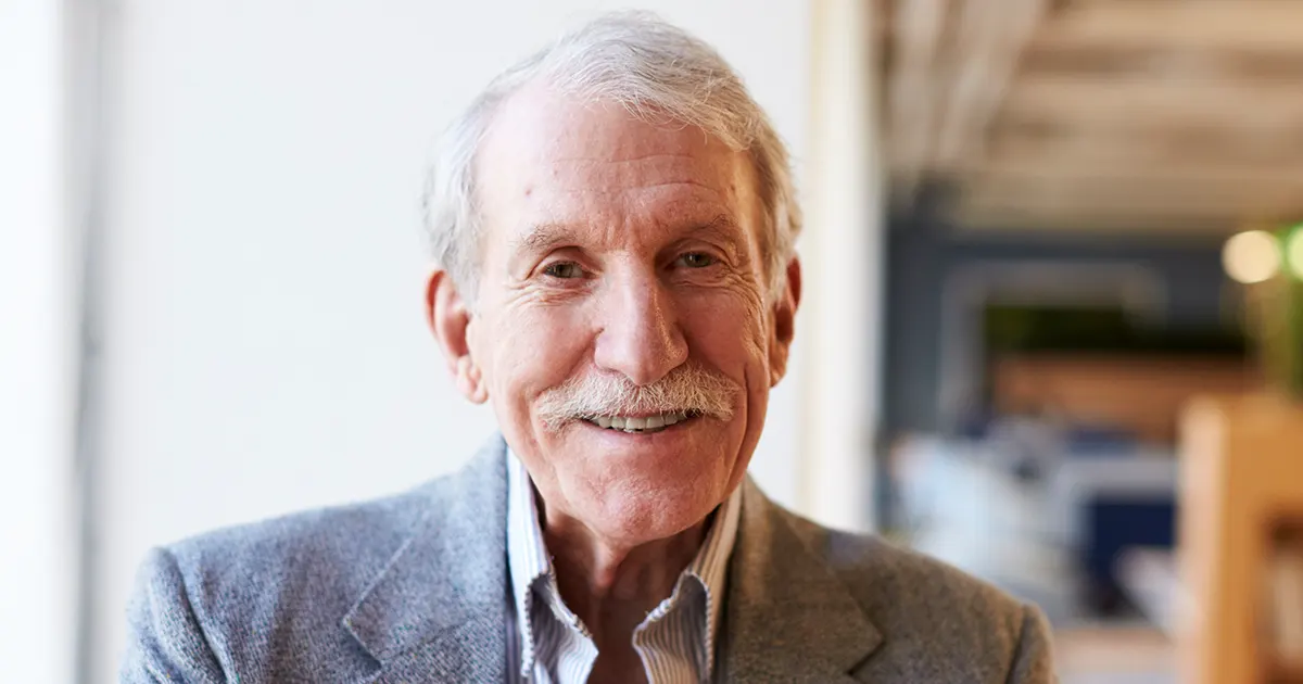 Illustration of a 75-year-old man.