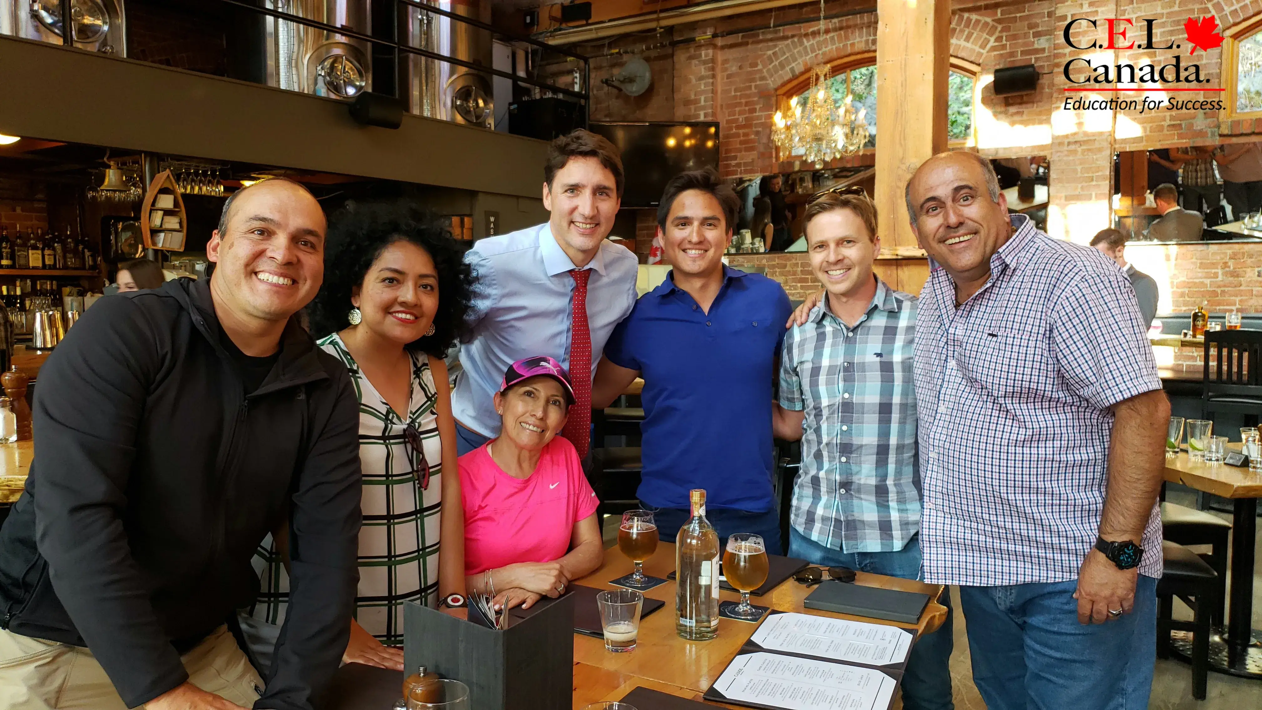 foto grupal con directivos celcanada