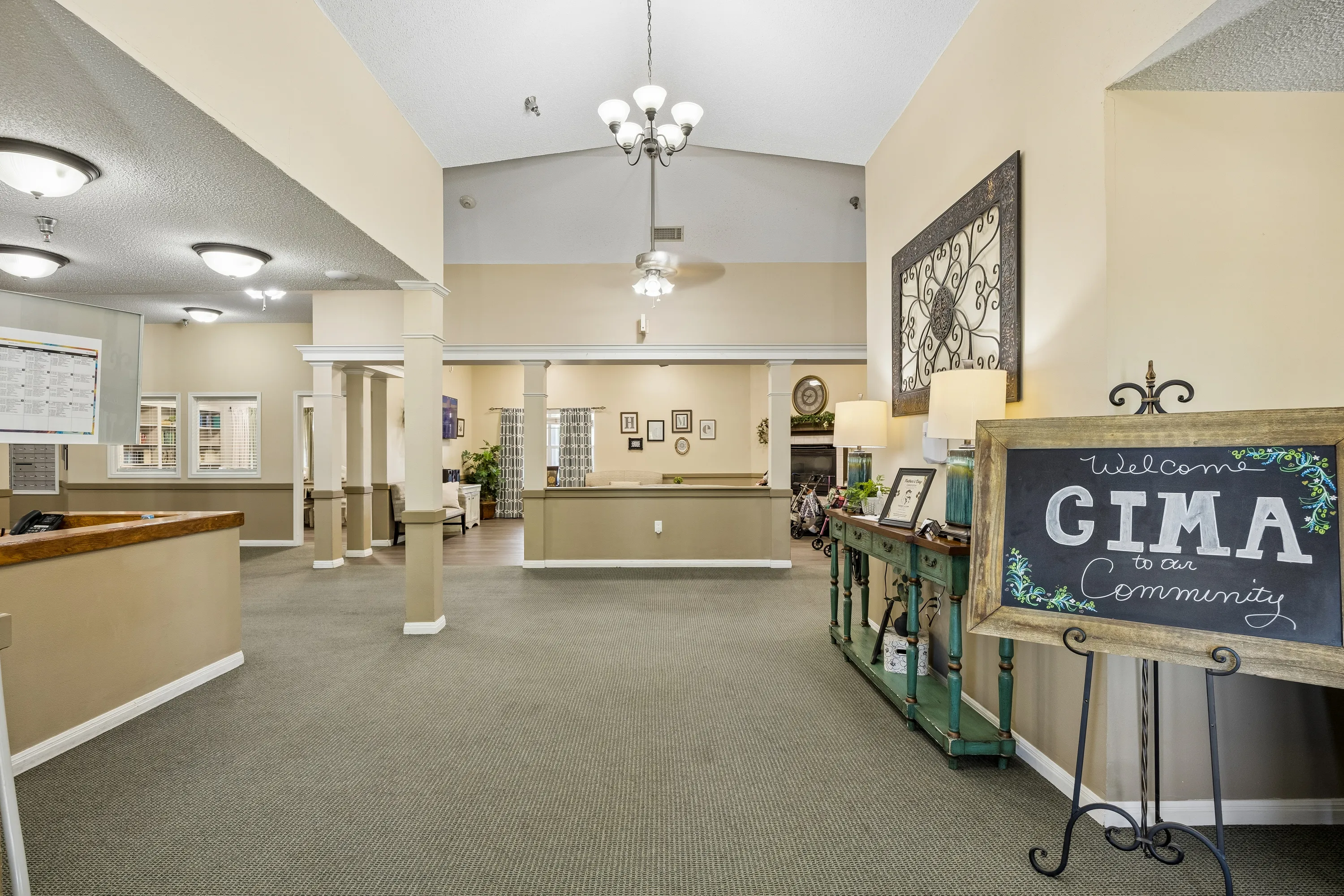 Meredith Court community photo 1