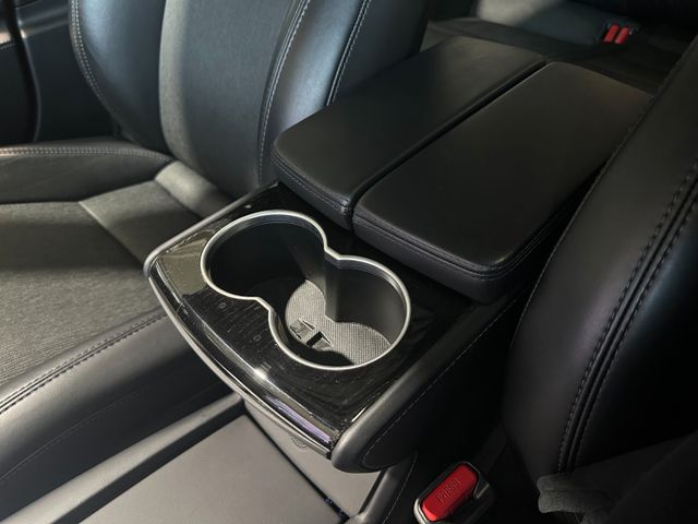 TESLA Model S 2018 WHITE Gebrauchtwagen - Galeriebild 23