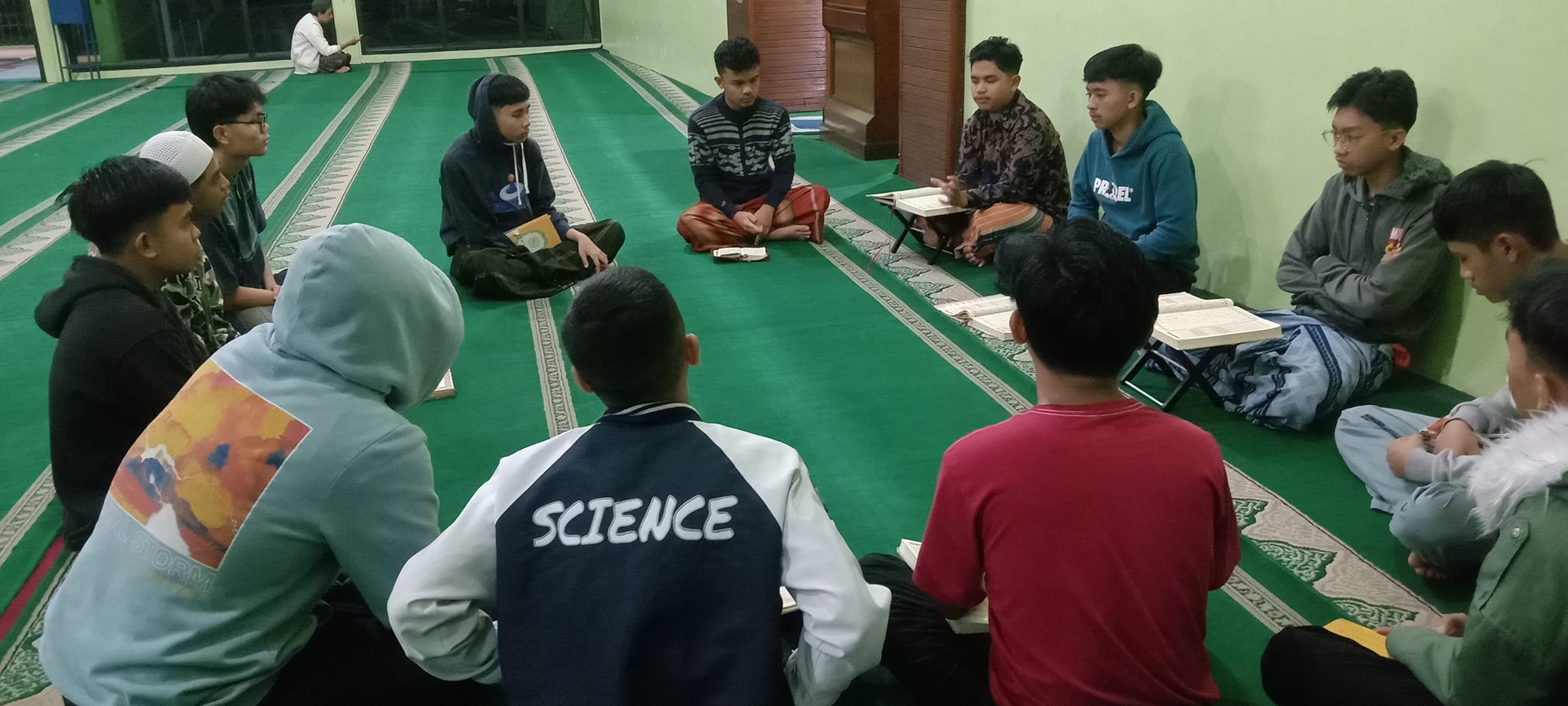 kegiatan asrama manbaul huda