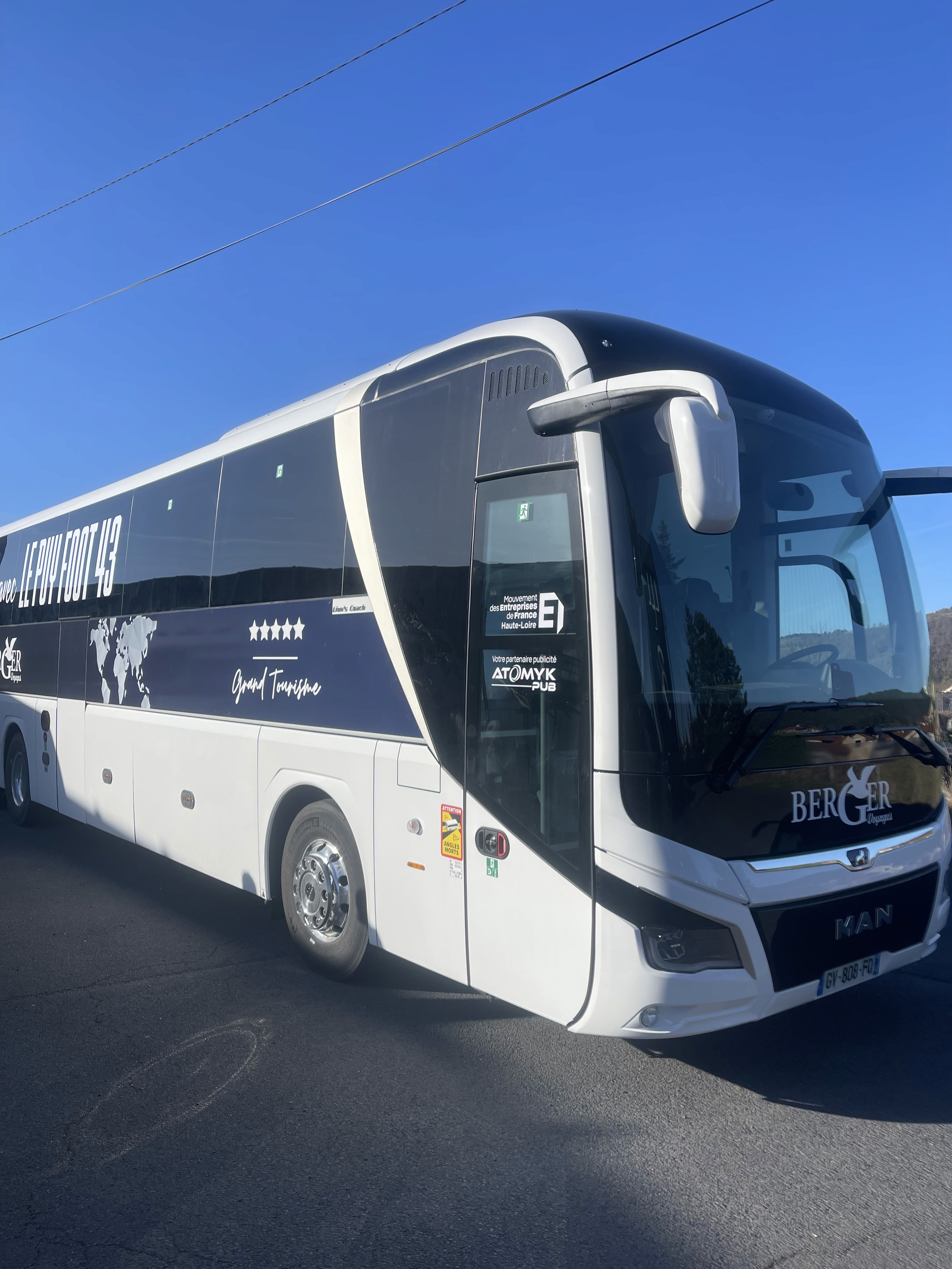 Atomykpub creation d'enseigne sur mesure, panneau haute qualité, banderole résistante