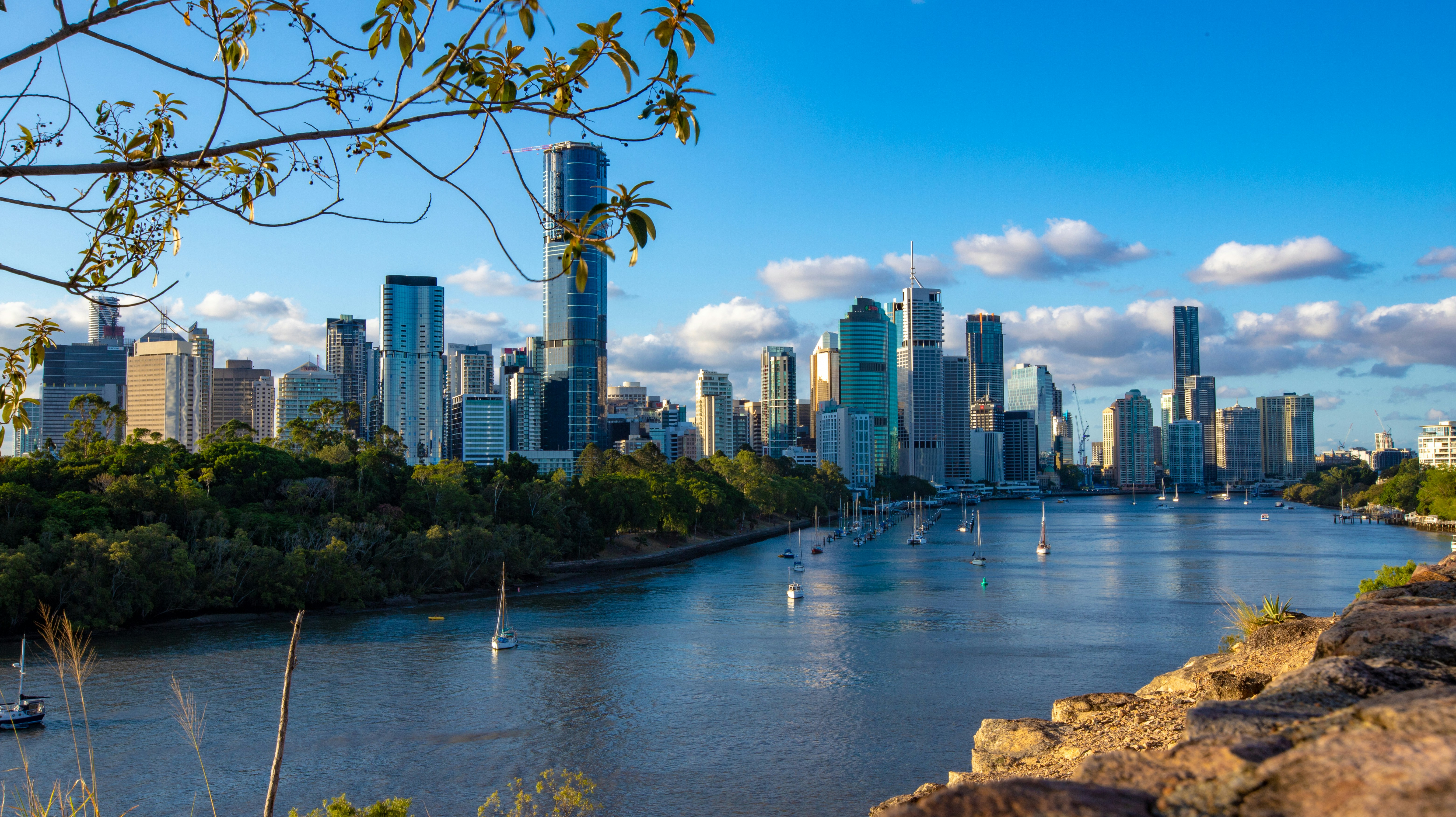 Brisbane city looking across the water from Kangaroo point