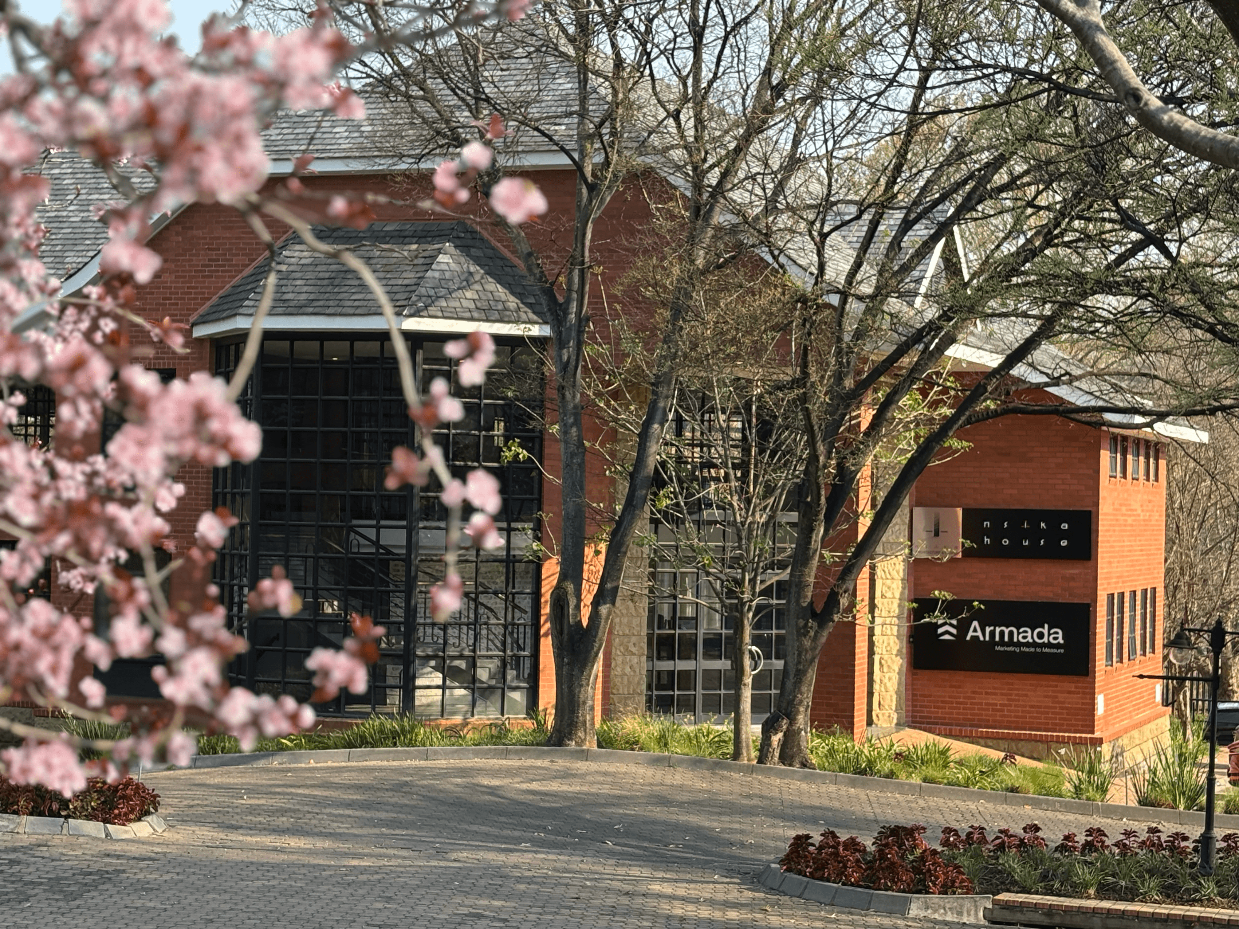 Armada Exterior Spring