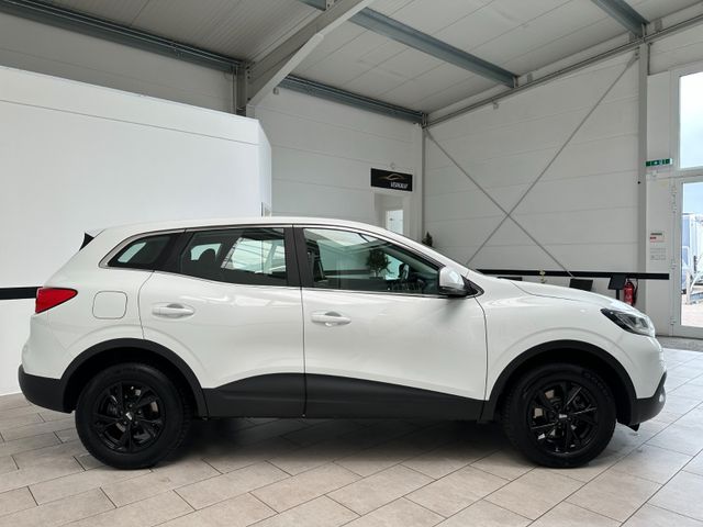 RENAULT Kadjar 2018 WHITE Gebrauchtwagen - Galeriebild 4