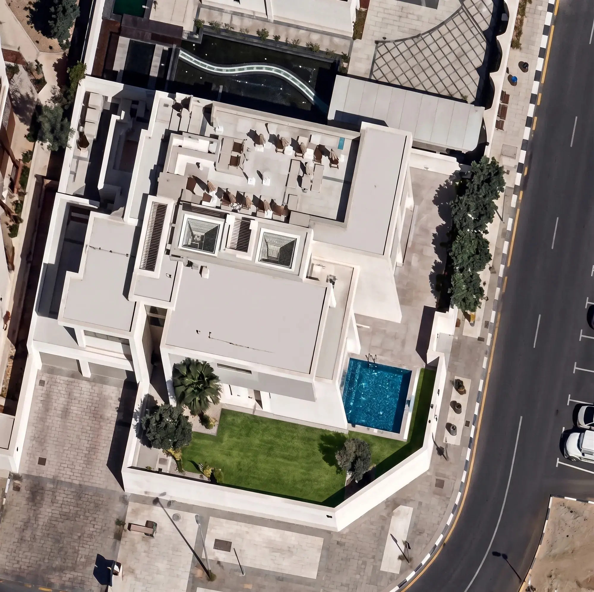 Dubai: Mid Century Modern Villa Design