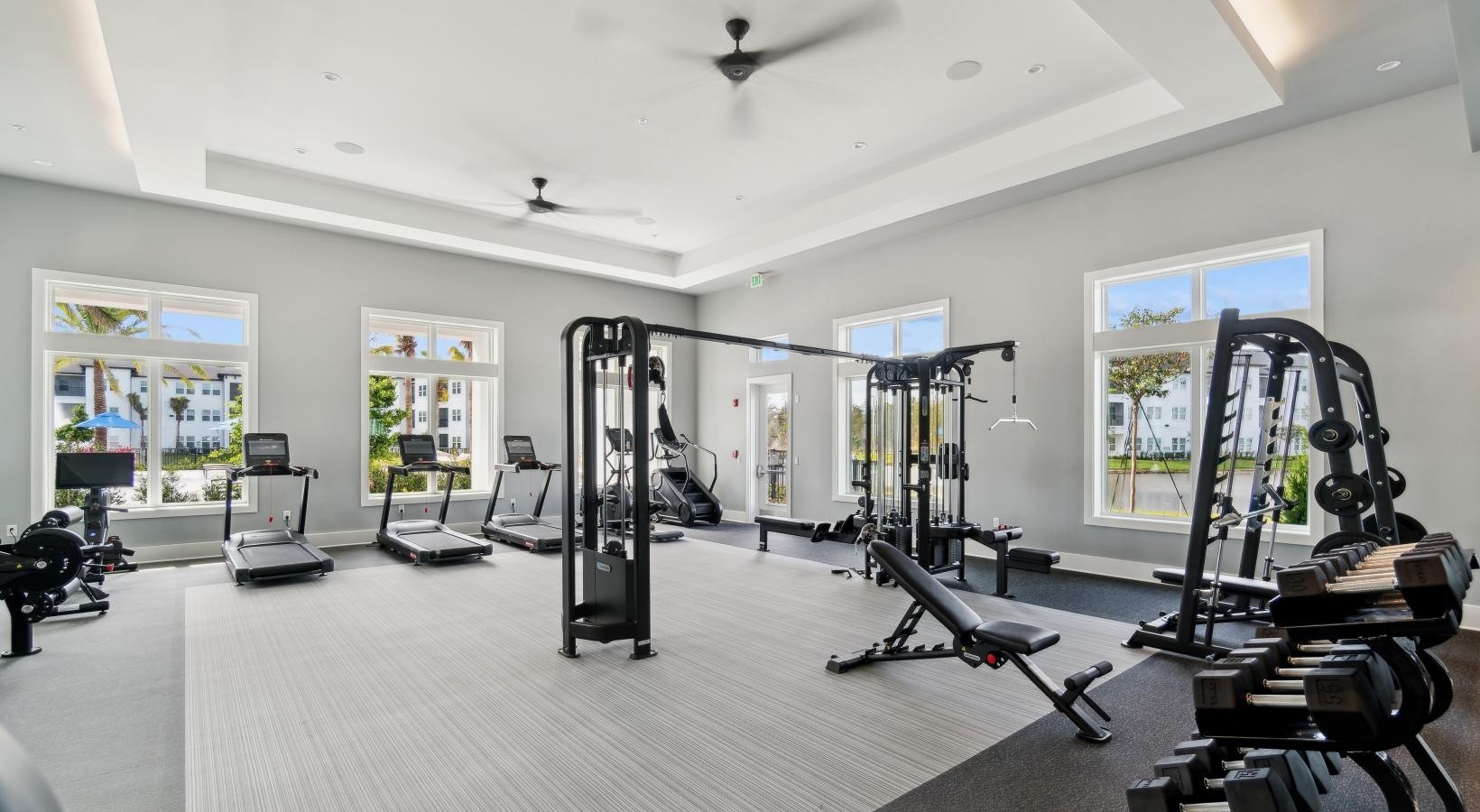 24/7 Fitness Center · State-of-the-Art Equipment