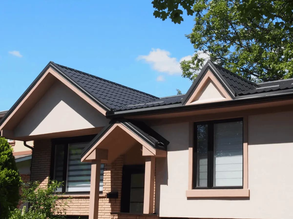 Steel roofing installation Terrebonne - Metal Roof Montreal team