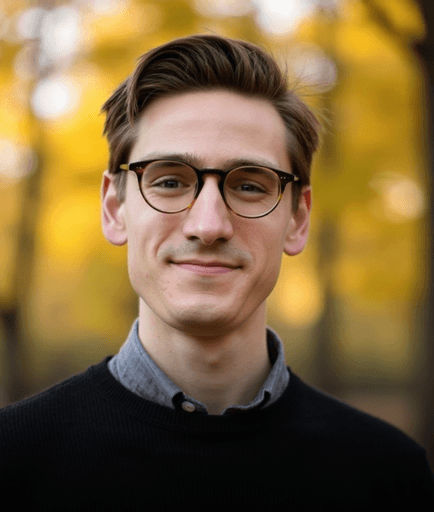 Peter Hale AI Headshot