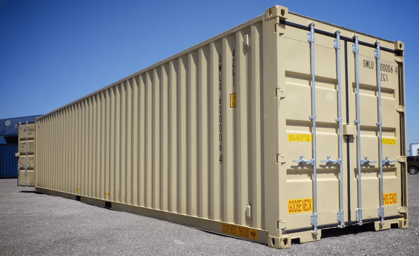 40' High Cube Double Door container with rear doors open