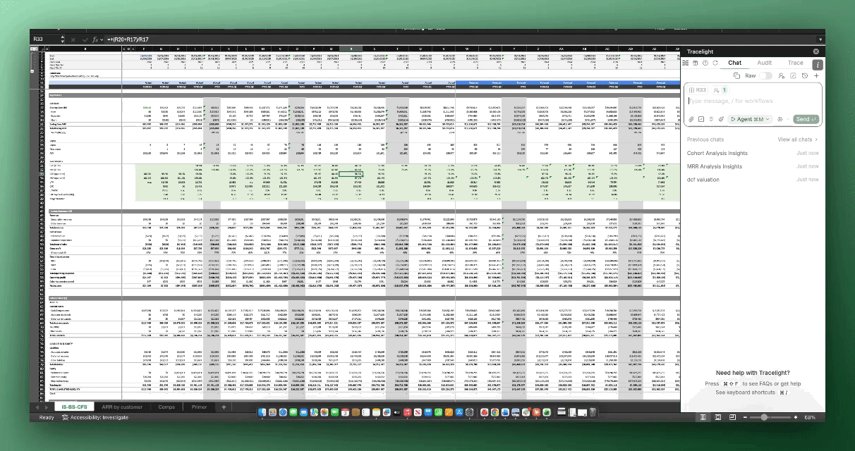 GIF showing Tracelight Chat