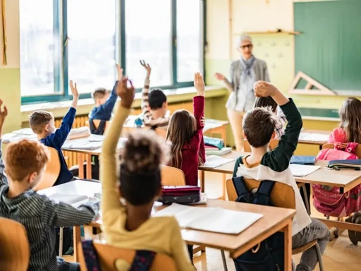 a group of students in a classroom in France