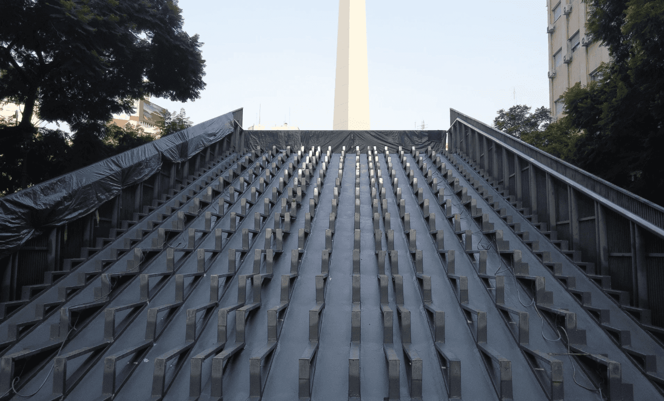 Modern day arch