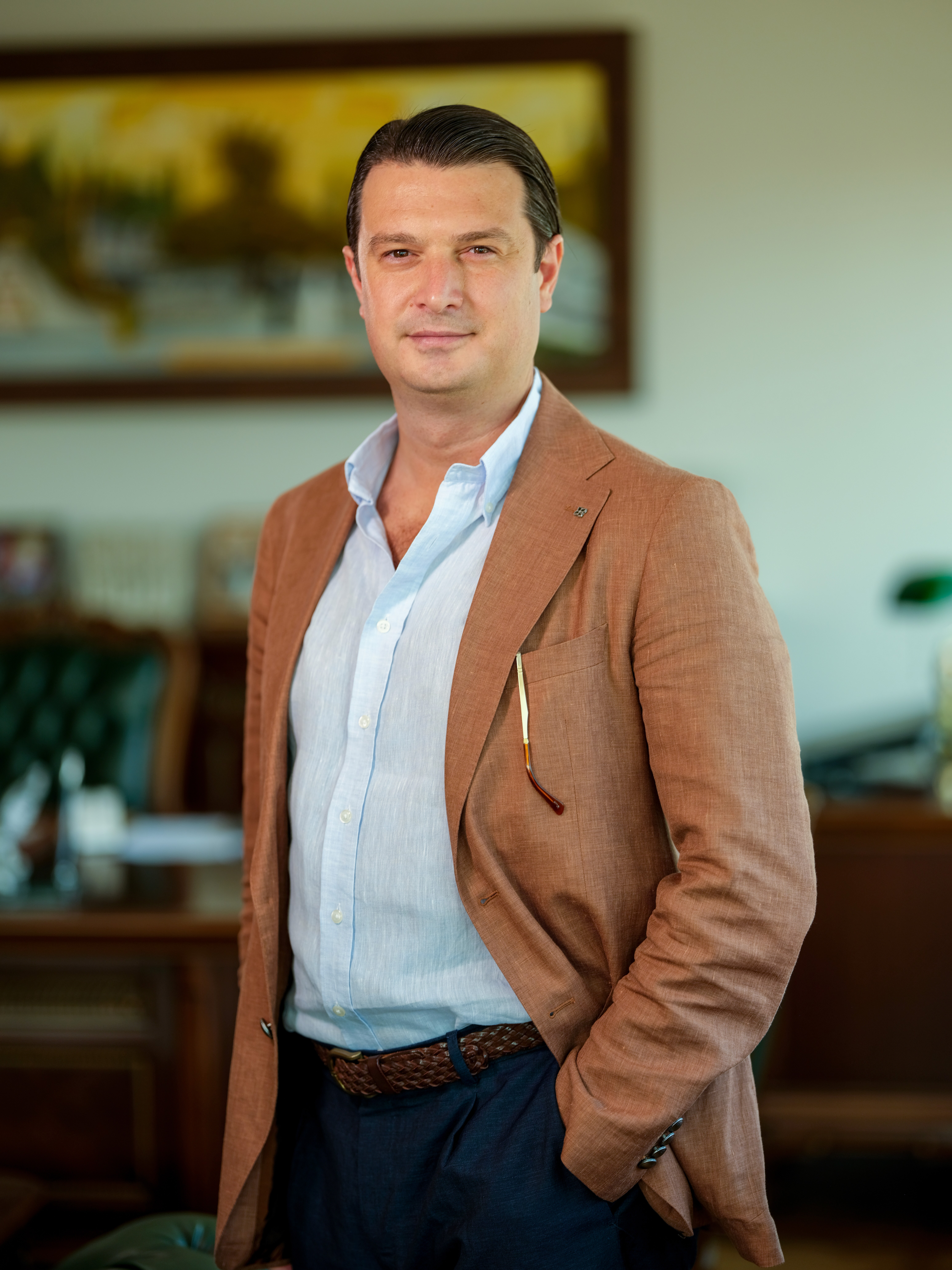 Portrait of a young man with glasses