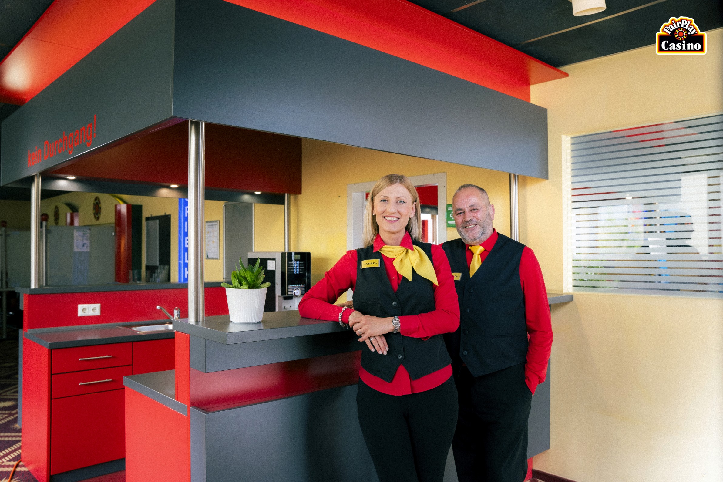 Barista in cafe pouring coffee