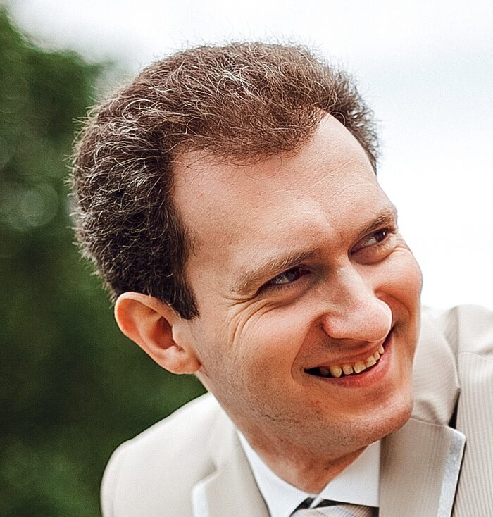 Артемий Устименко