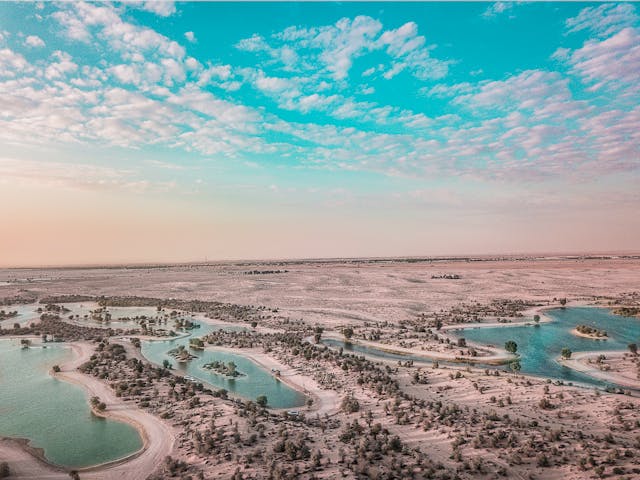 An aerial shot of Al Qudra Lakes in Dubai, ideal for cycling and wildlife spotting.