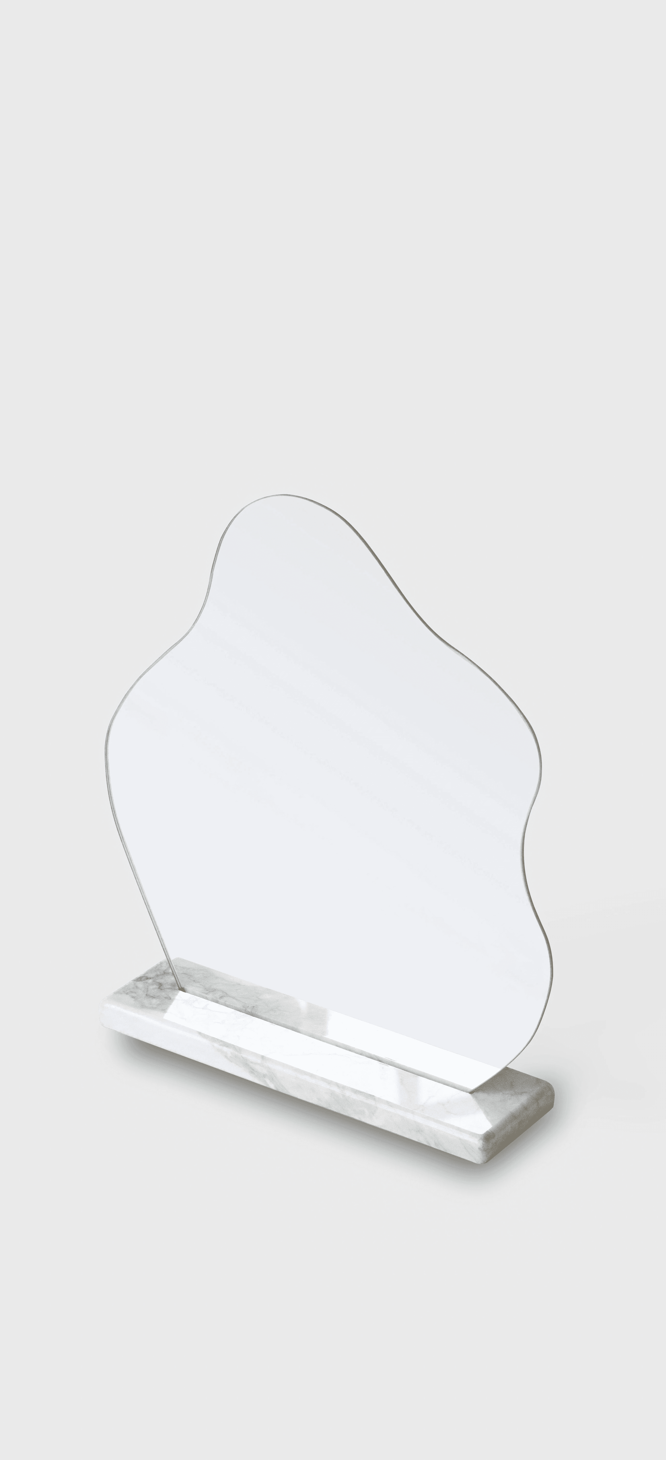 An image of an oakwood fruit bowl