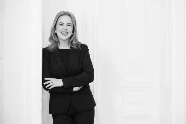 Jeannine Madeleine Oelschuster, BA MA, Professor of HR Management in Practice