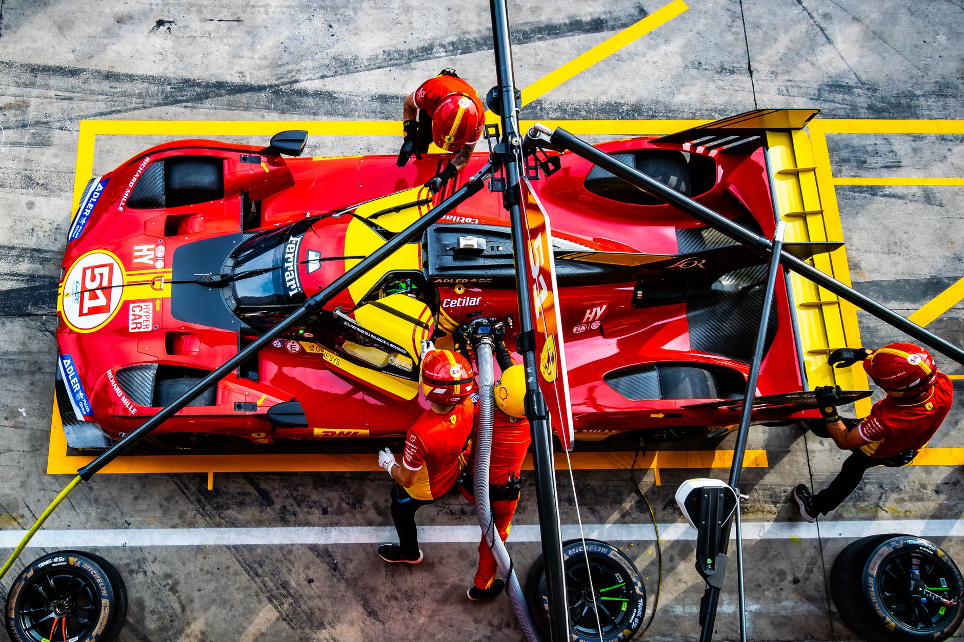 Motor da Ferrari de Charles Leclerc em Risco? Entenda o Drama dos Bastidores