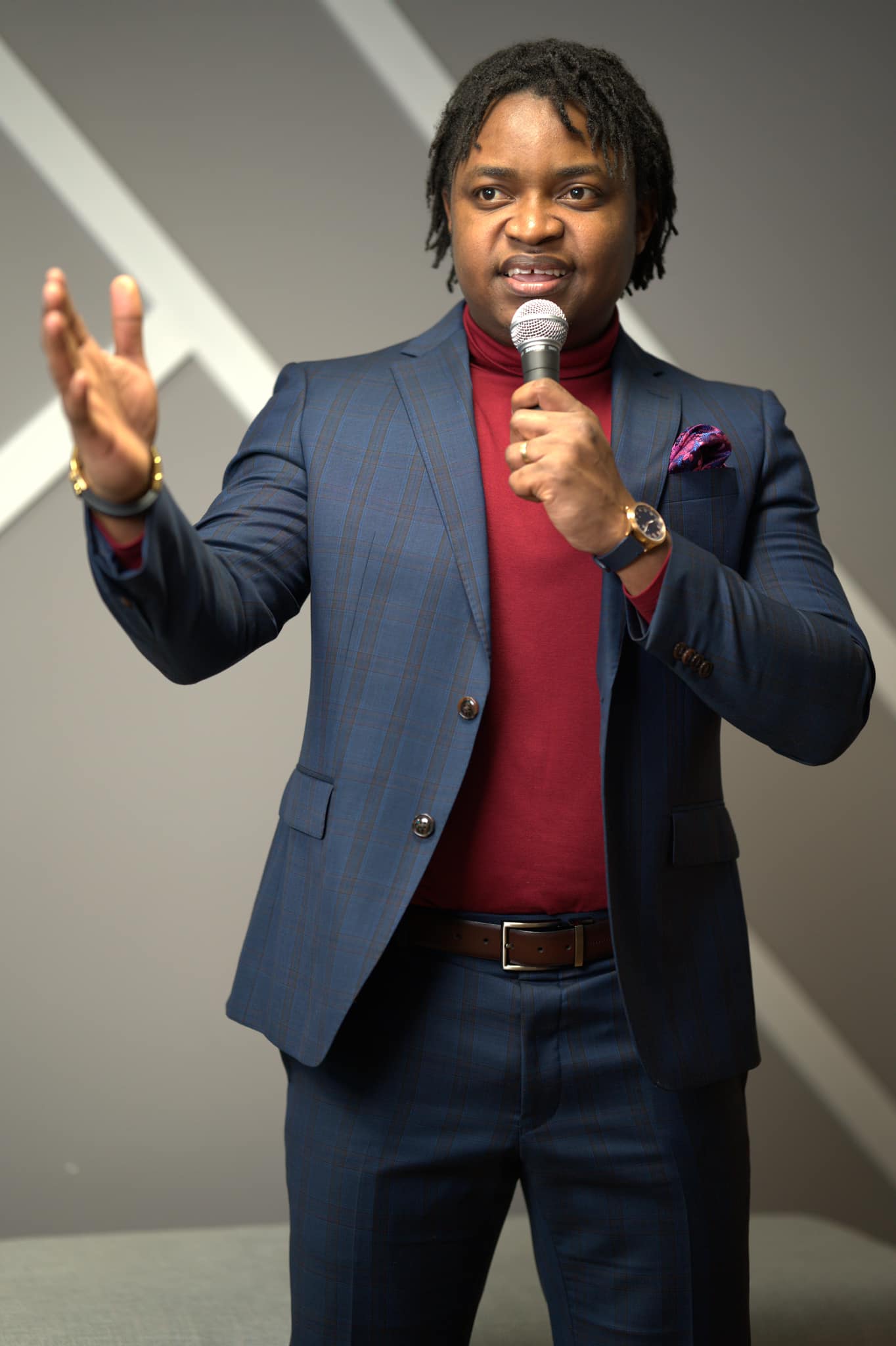 Brice Kamgang animant une masterclass sur le storytelling magnétique lors de l'événement Elles Racontent