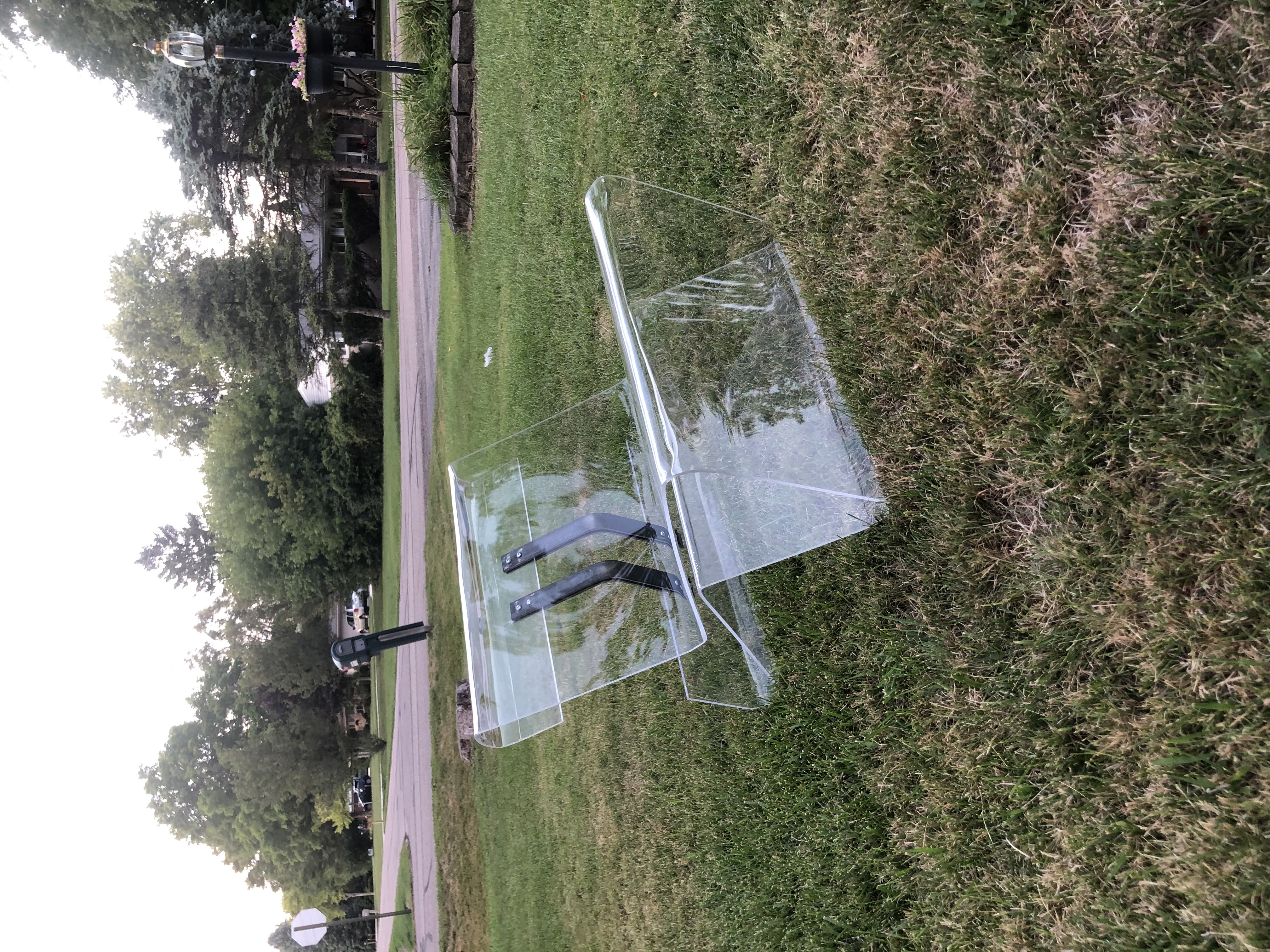 LC2 Acrylic clear