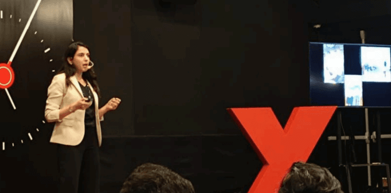 Coach explaining stuff to an athlete