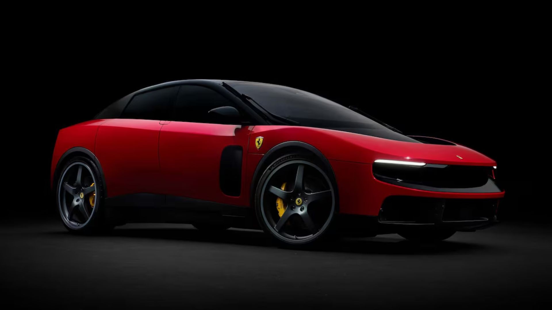 Ferrari elétrica divide entusiastas, mas reforça estratégia de inovação da marca