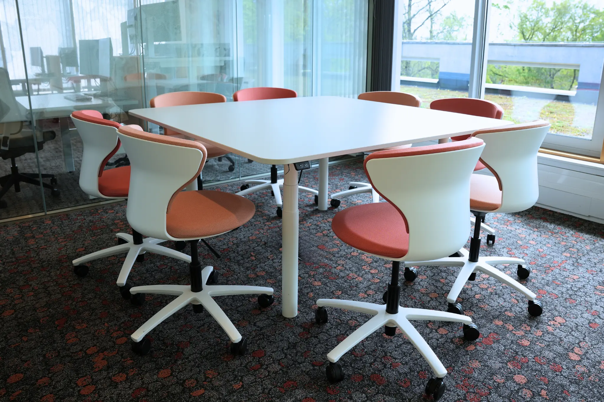 Nieuwe kantoorinrichting Bavinckhouse door Perla