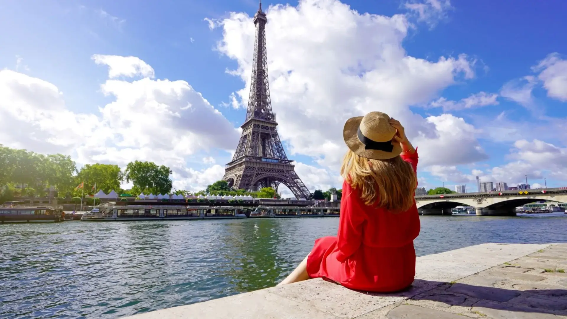 Budget vs Luxury Travel