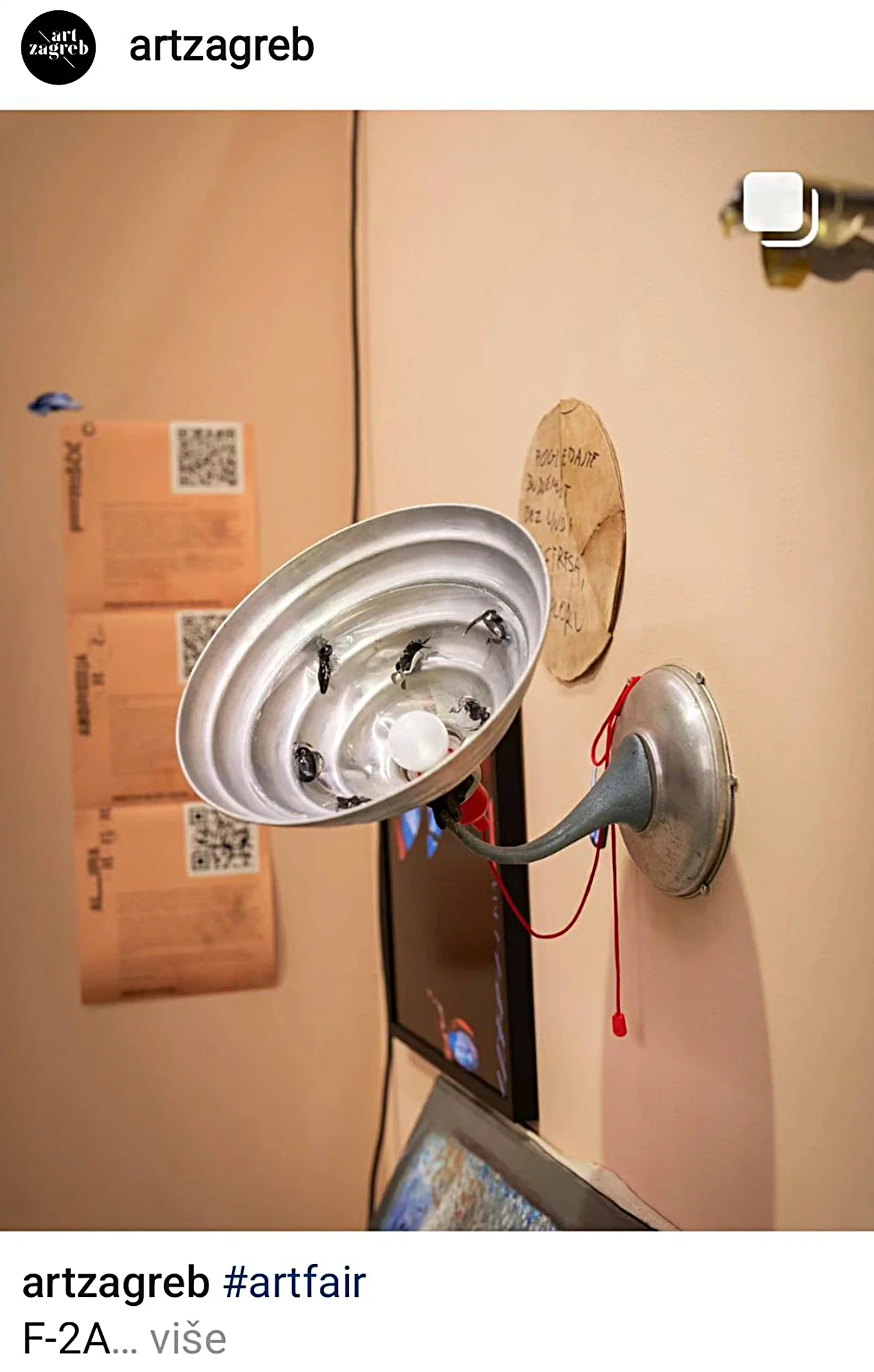 F2-A bug lamp AK artzagreb