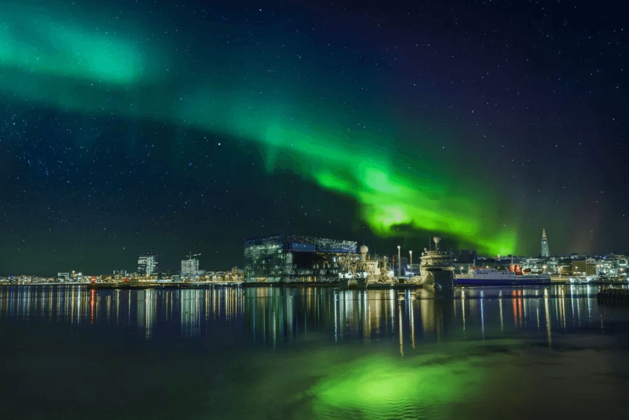 Finding the northern lights with a private guide