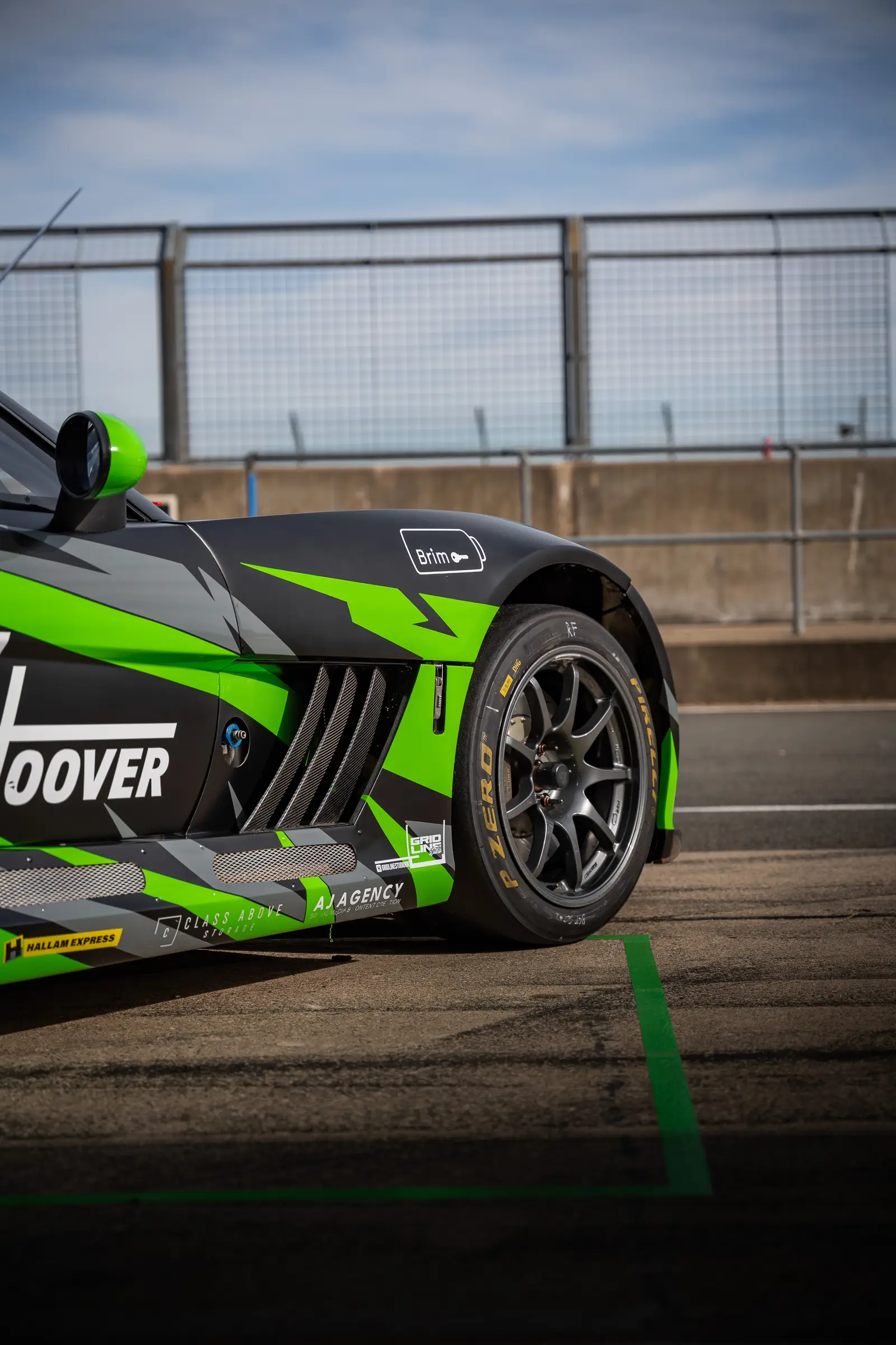 Motorsport videography of a UK GT Racing team at Silverstone