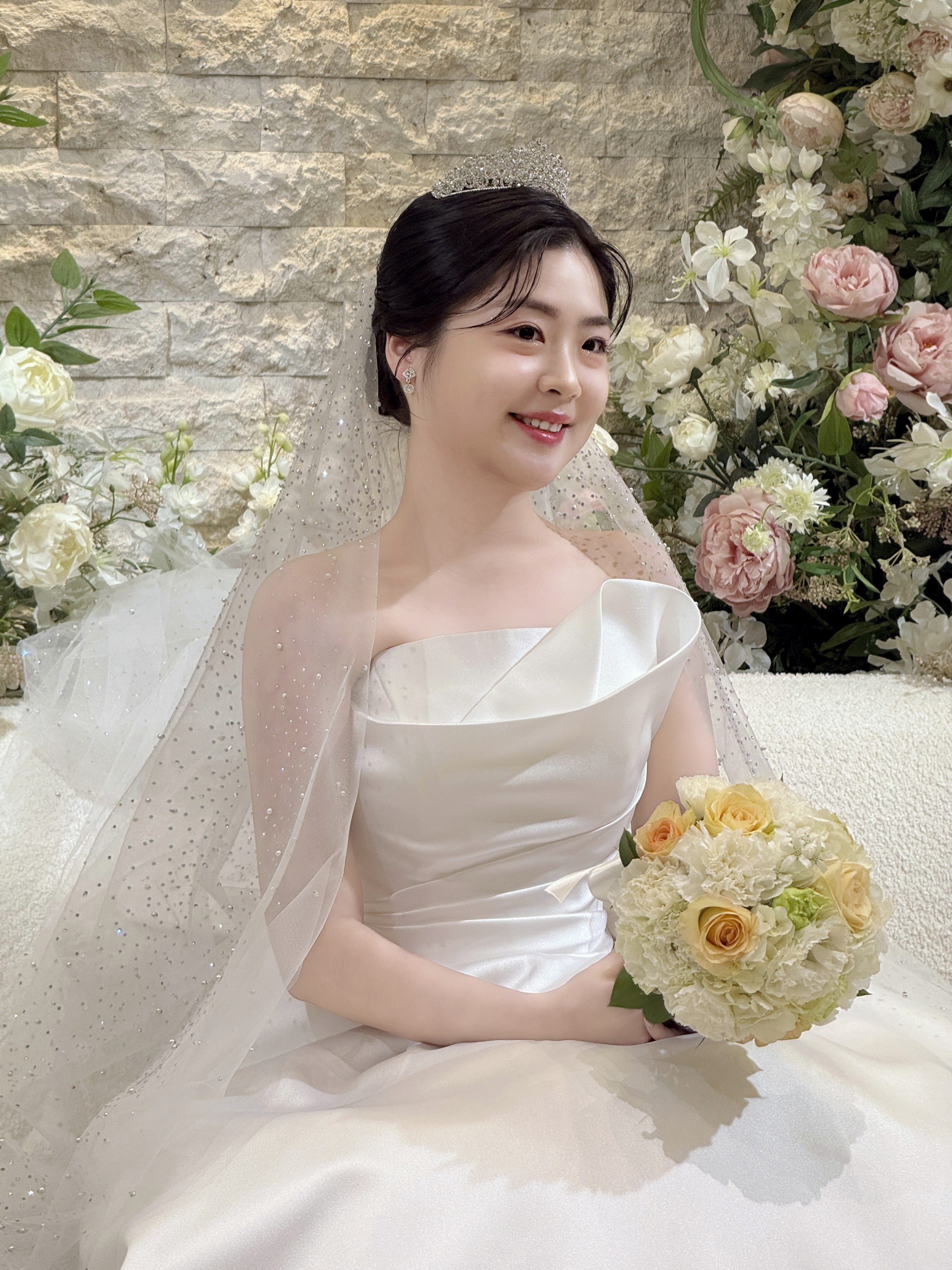 베뉴비안 아이폰스냅 후기 | 플로브스냅의 유로피안 감성 본식 촬영