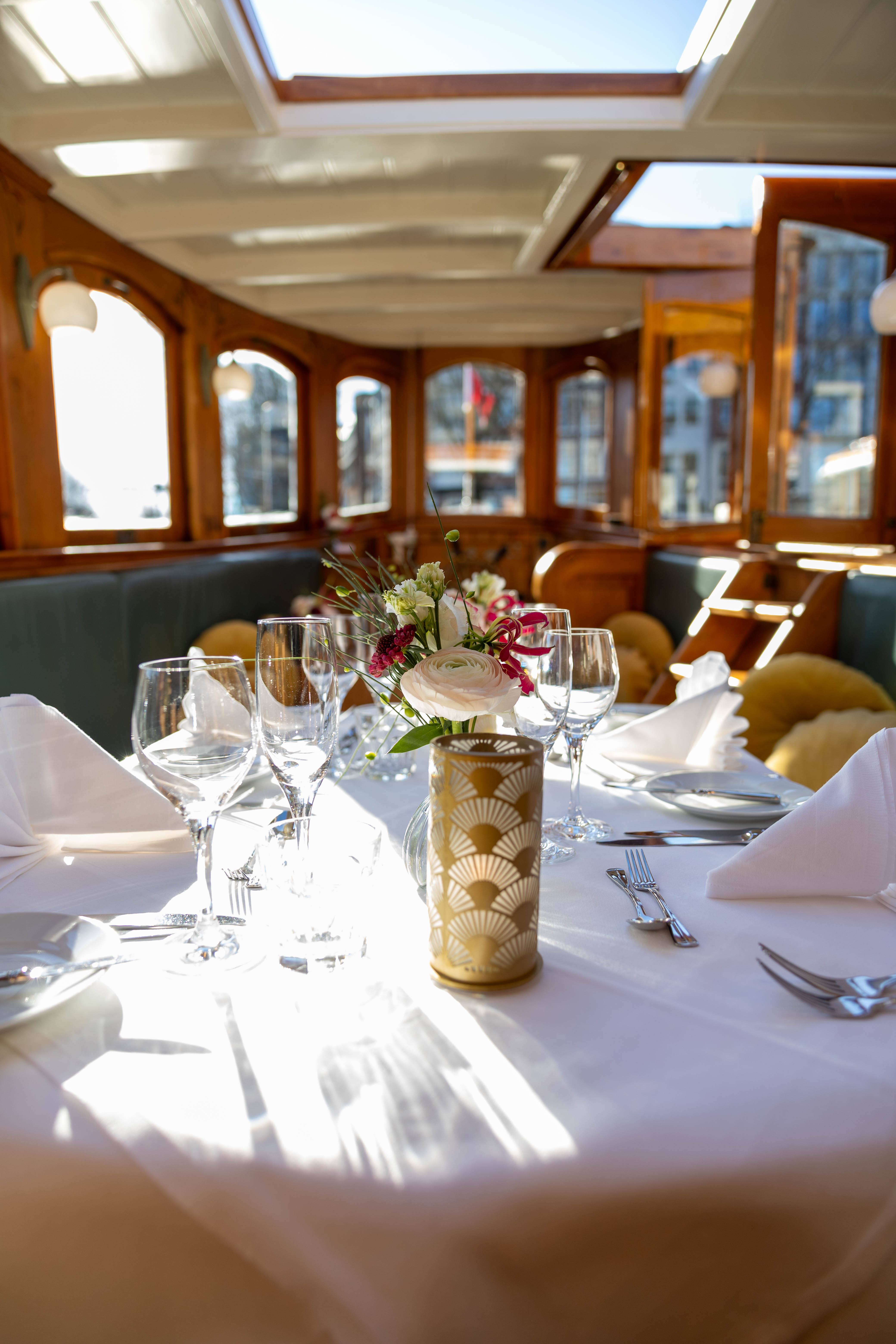 Classic Boat Dinners - Amsterdam