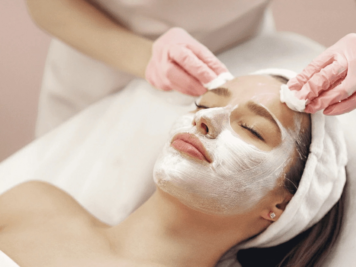 Mehāniskā sejas ādas attīrīšanas procedūra