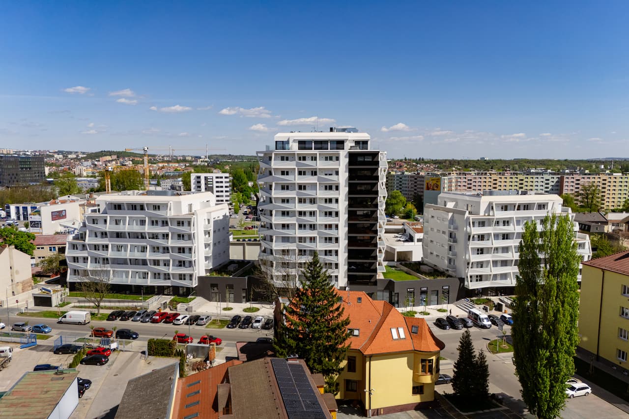 Exterior 6