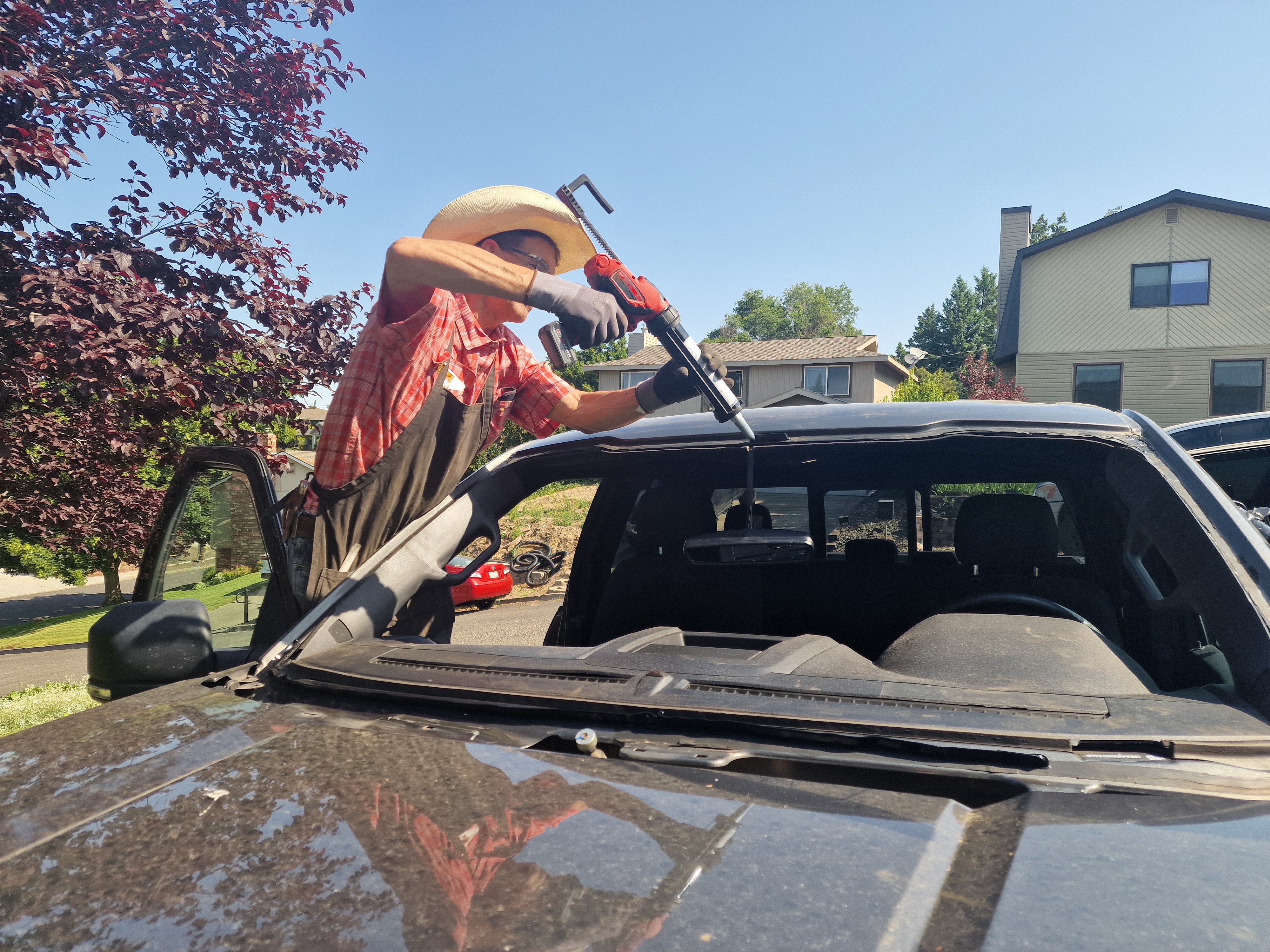 Mobile Glass Repair - Windshield Replacement