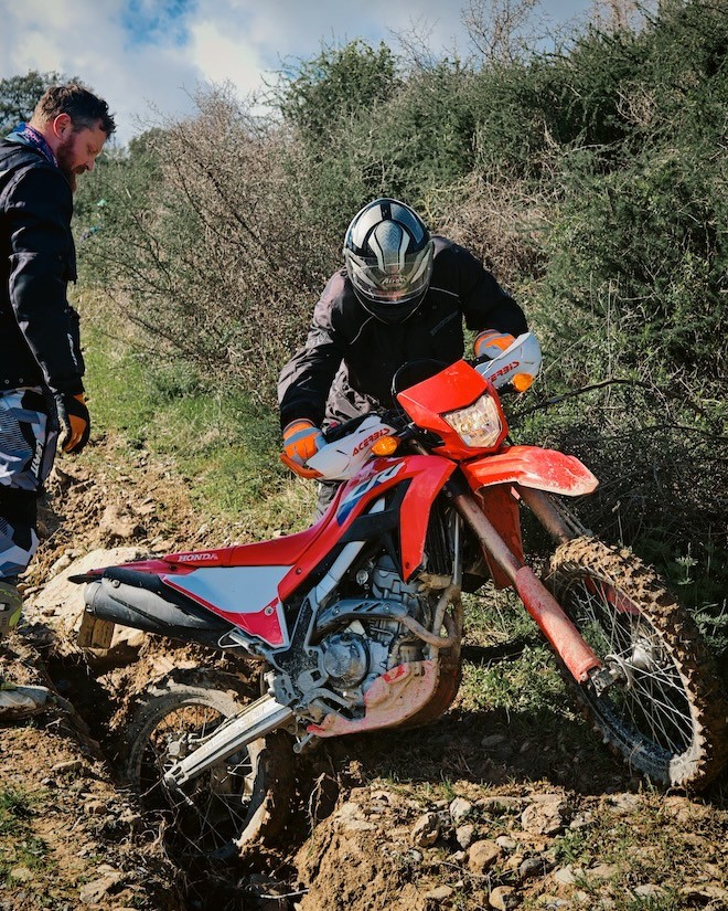 Грязевая тропа после дождя