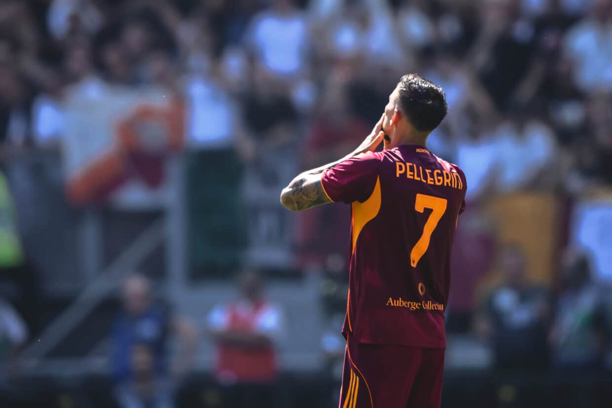 Пелегрини се радва след гола