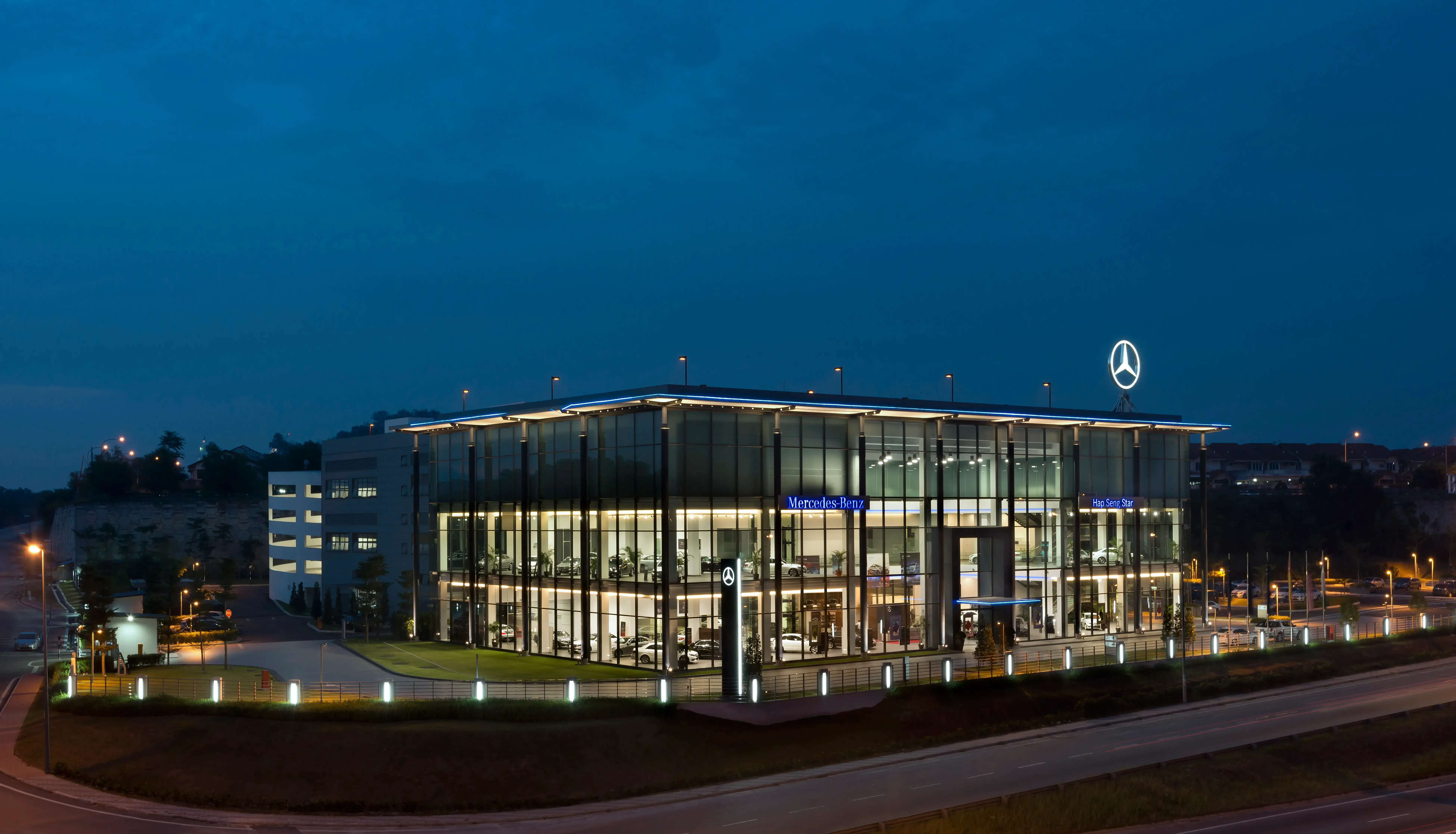 Exterior view of Encore Impressiosn Theatre architectural project by Asima Architects