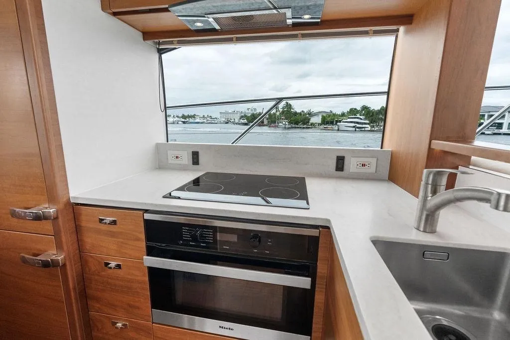 Boat thumbnail 48