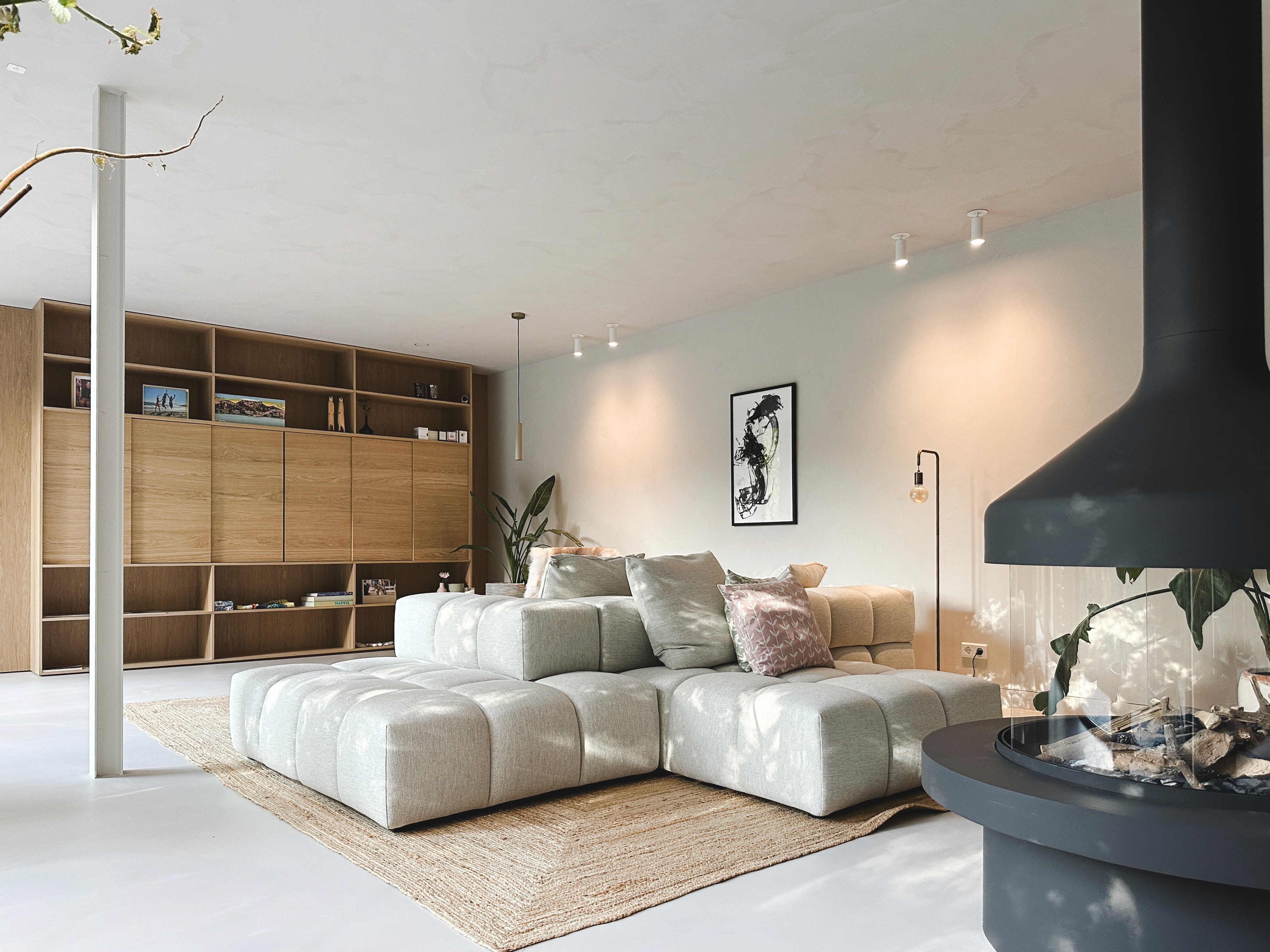 Paul Rogers bank in woonkamer Rotterdam West